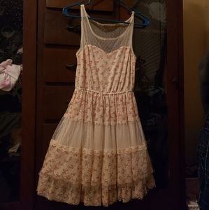 vintage lace dress